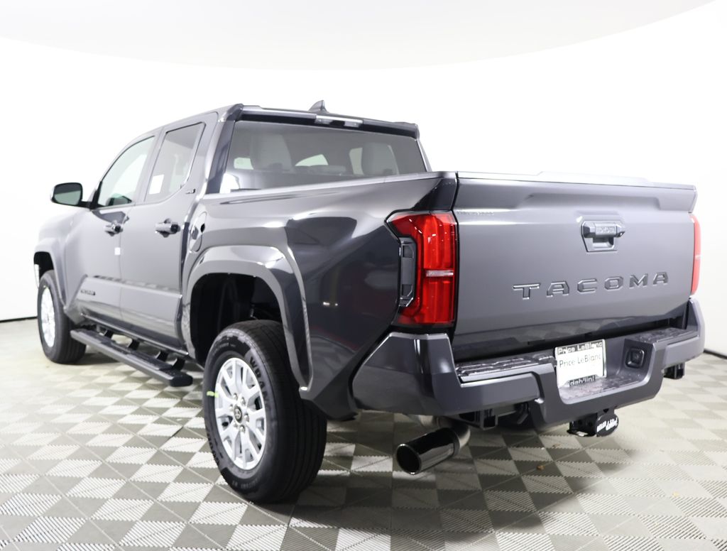 2025 Toyota Tacoma SR5 Double Cab photo 4