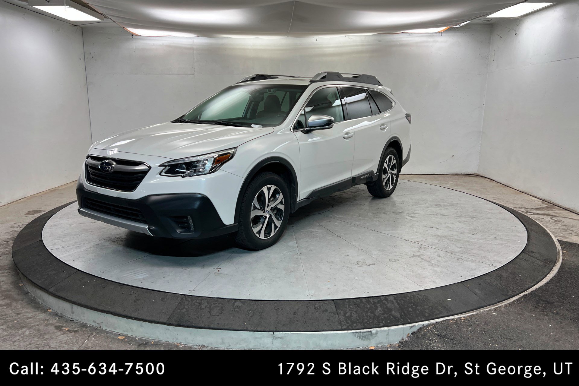 2021 Subaru Outback Touring's photo