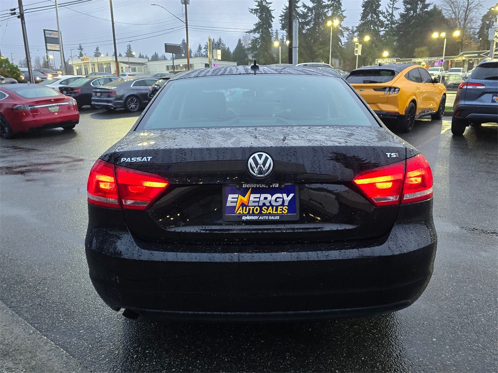 2015 Volkswagen Passat Limited photo 3