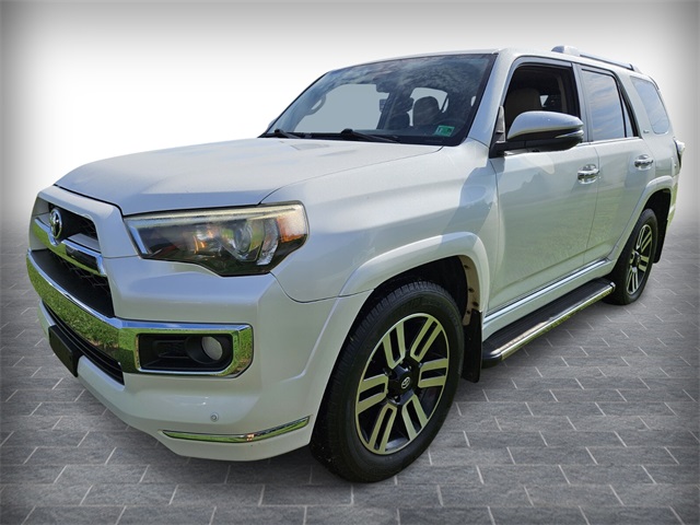 2014 Toyota 4Runner Base photo 3