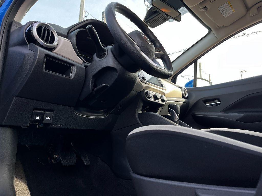 2021 Nissan Versa SV photo 16