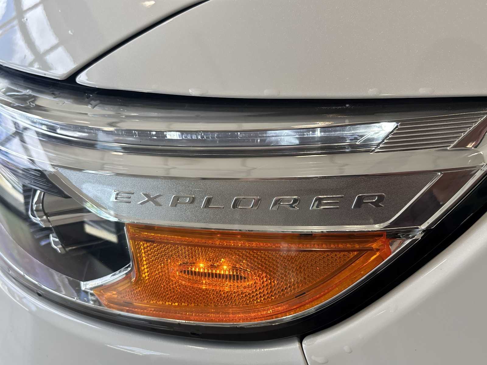 2023 Ford Explorer XLT photo 30