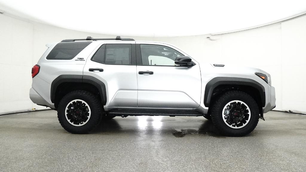 2025 Toyota 4Runner TRD Off-Road photo 26