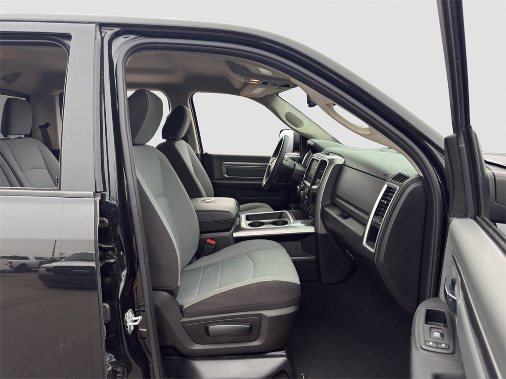 2023 Ram 1500 Classic SLT photo 17