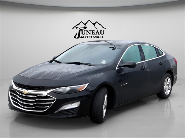 2023 Chevrolet Malibu LS photo 4