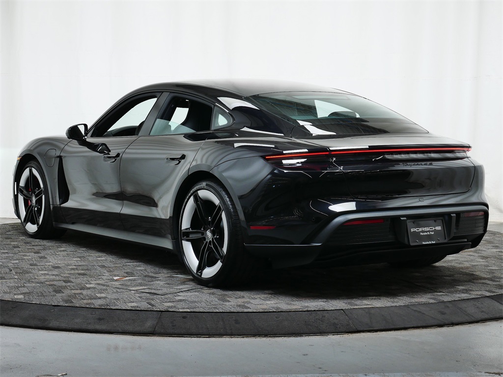 2025 Porsche Taycan 4S photo 3