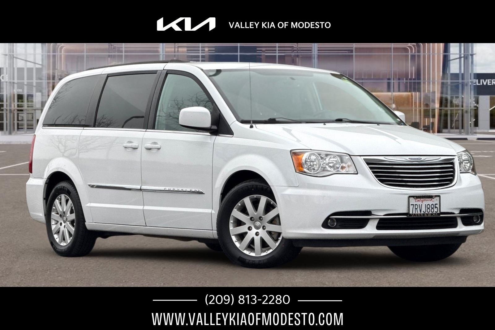 2016 Chrysler Town & Country Touring