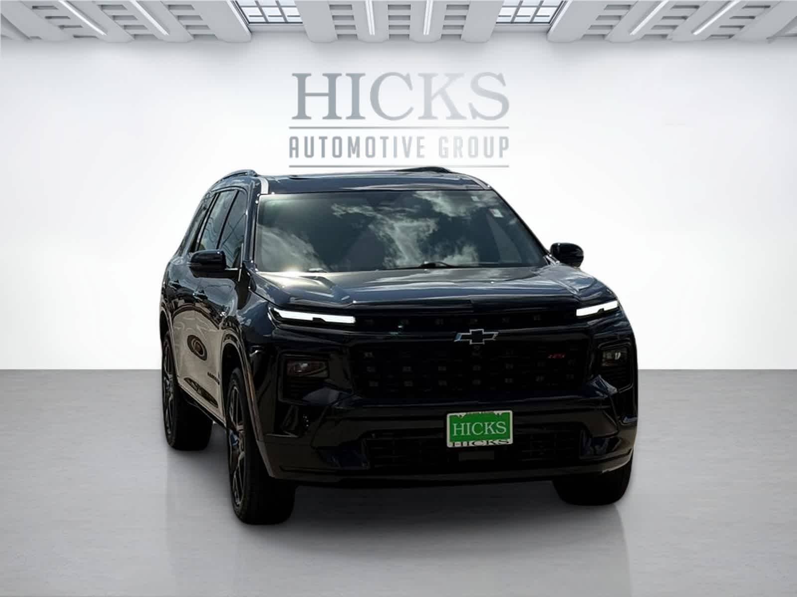 2024 Chevrolet Traverse RS photo 2