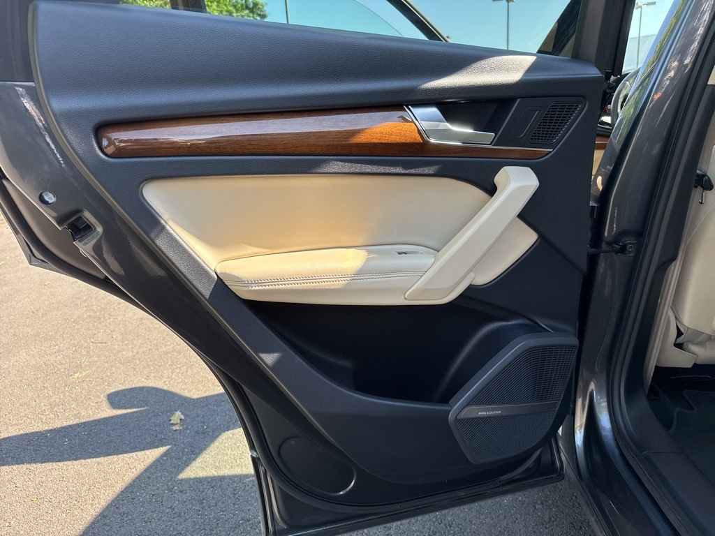 2023 Audi Q5 45 S line Premium photo 17
