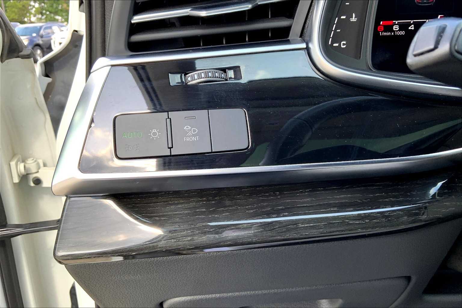 2023 Audi Q7 Premium Plus photo 32