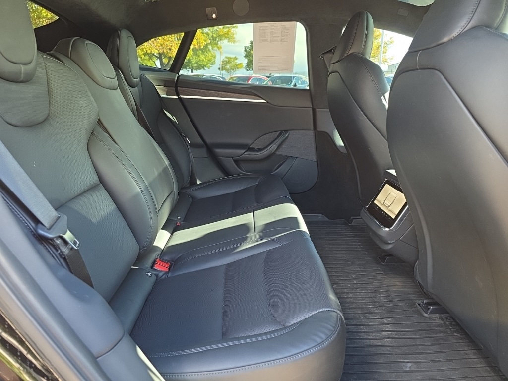 2022 Tesla Model S photo 19