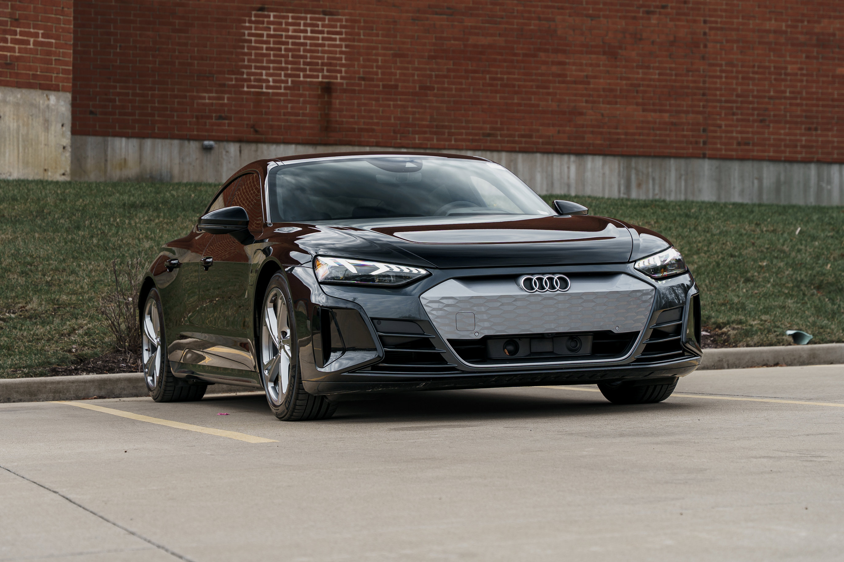 2022 Audi e-tron GT Premium Plus's photo