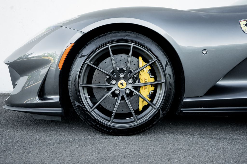2018 Ferrari 812 Superfast photo 14