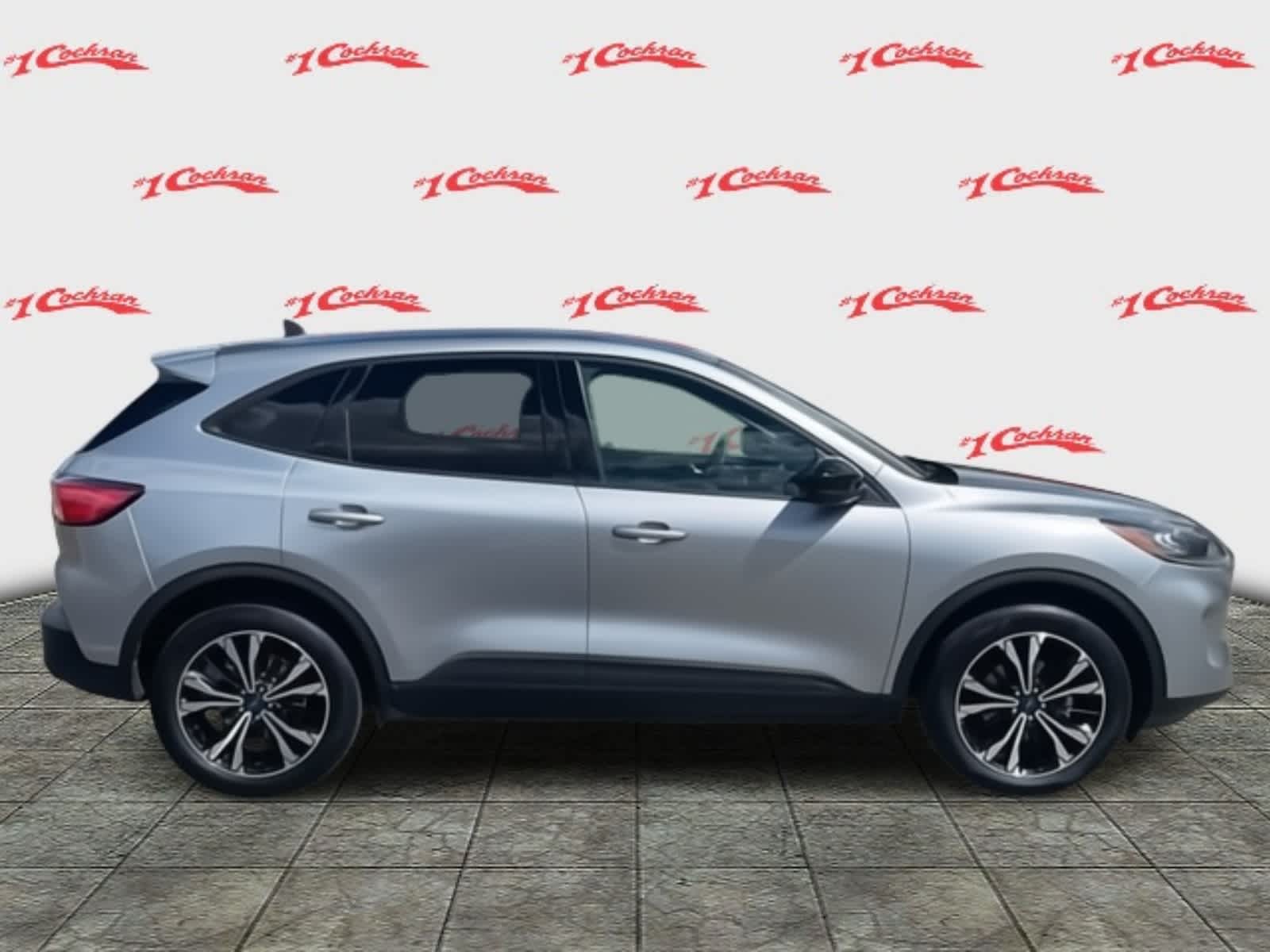 2022 Ford Escape SEL photo 2