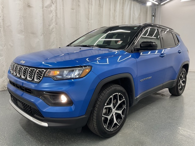 2024 Jeep Compass Limited photo 4