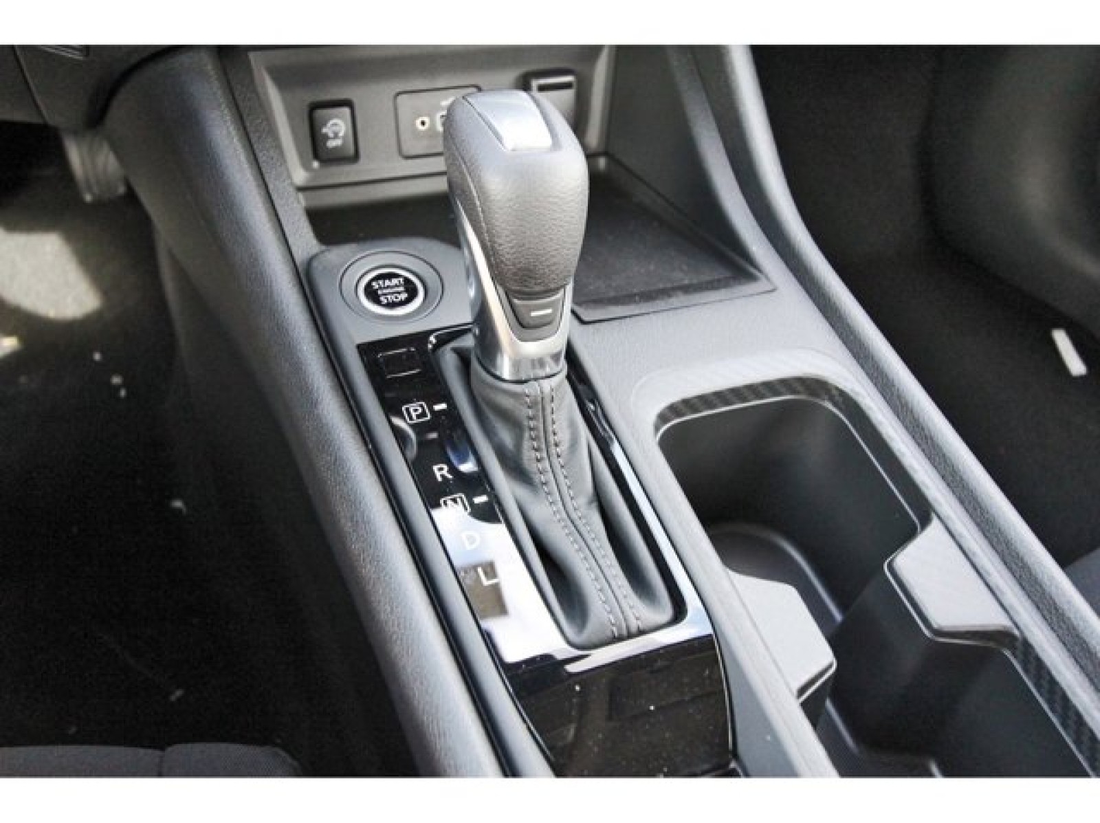 2025 Nissan Sentra S White at Robbins Nissan