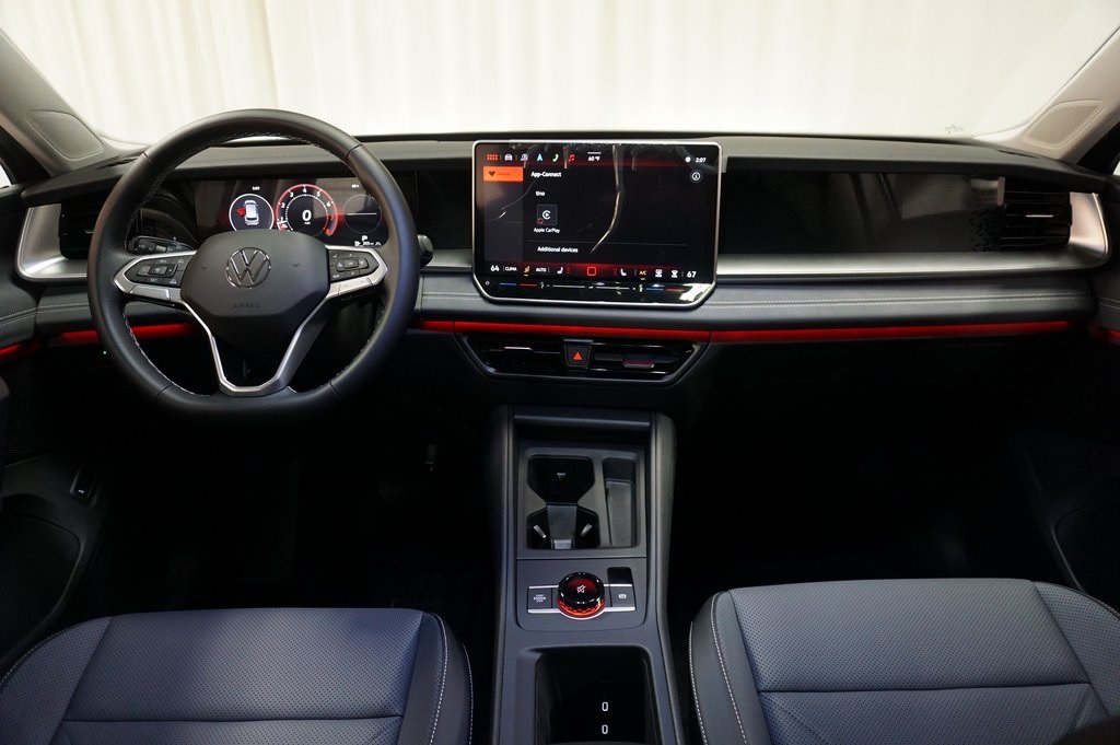 2025 Volkswagen Tiguan SE photo 13