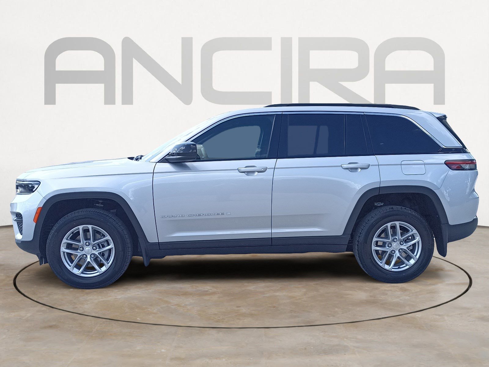 2025 Jeep Grand Cherokee Laredo X photo 7