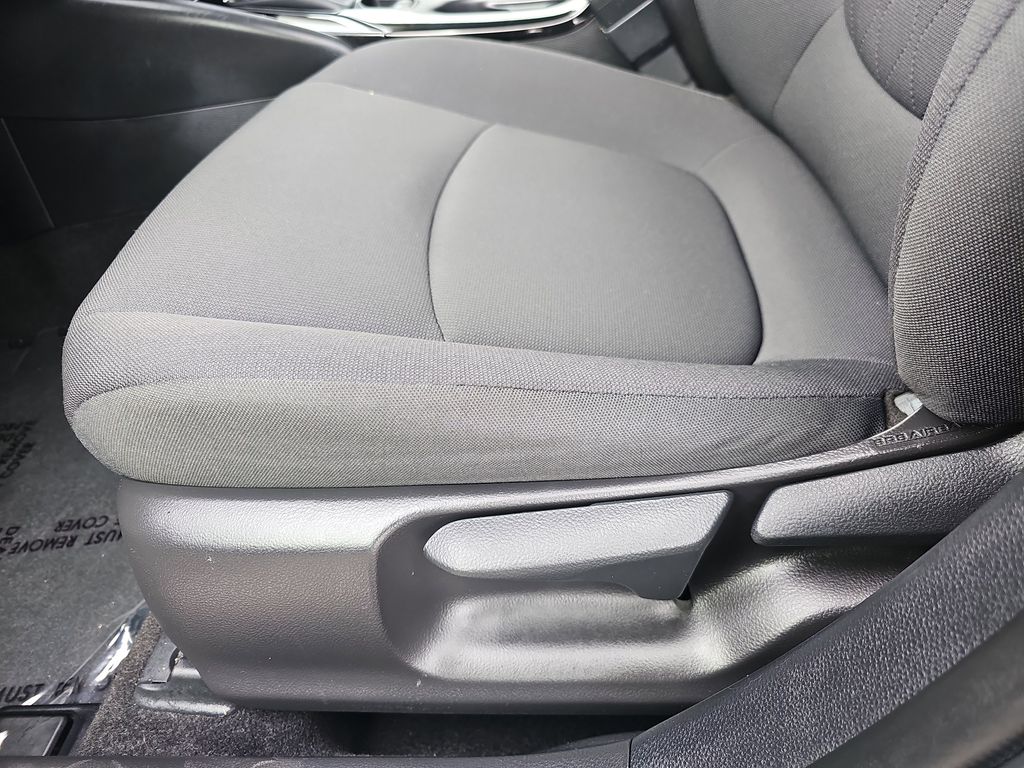 2022 Toyota Corolla Hybrid LE photo 26