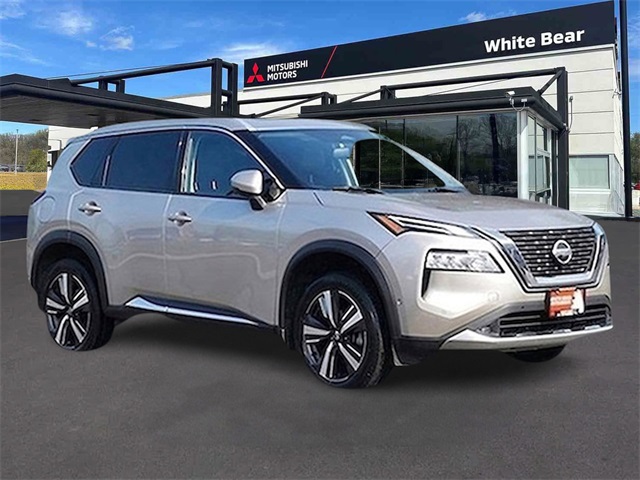 2021 Nissan Rogue Platinum's photo