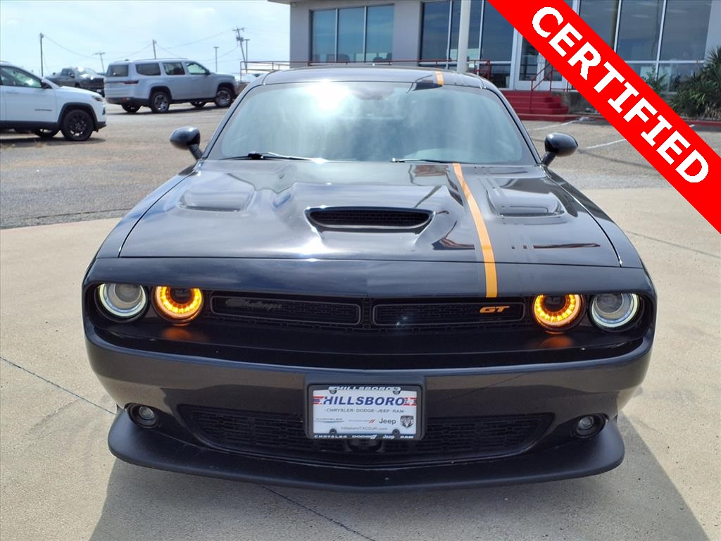 2023 Dodge Challenger GT photo 2