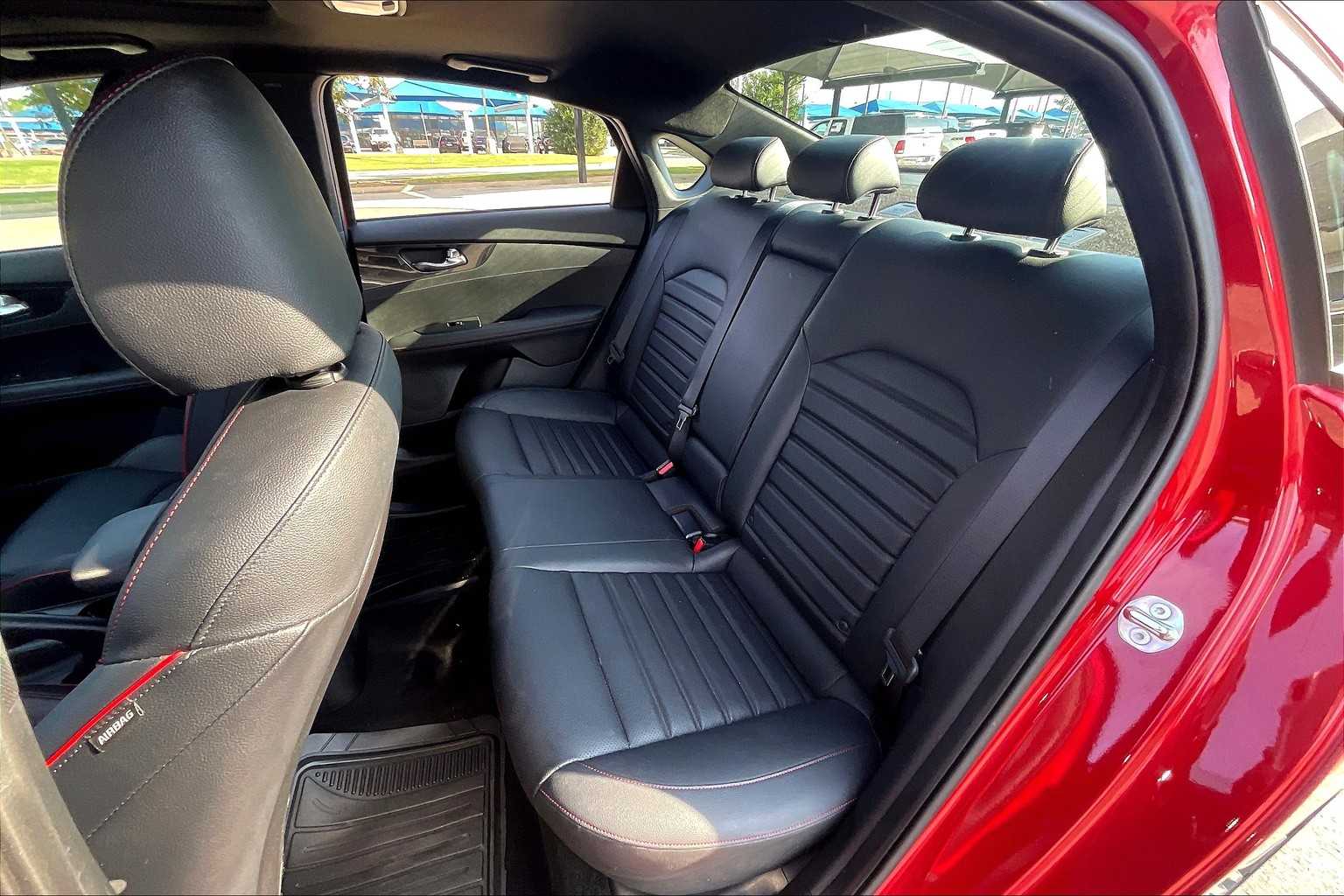 2023 Kia Forte GT photo 18