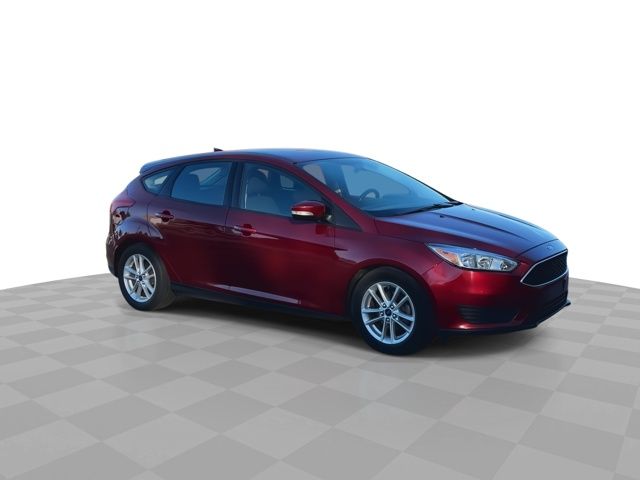Used 2015 Ford Focus SE with VIN 1FADP3K27FL382716 for sale in Glendale, WI