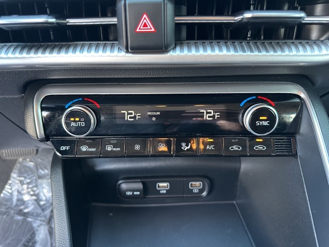 2022 Kia K5 LXS photo 14
