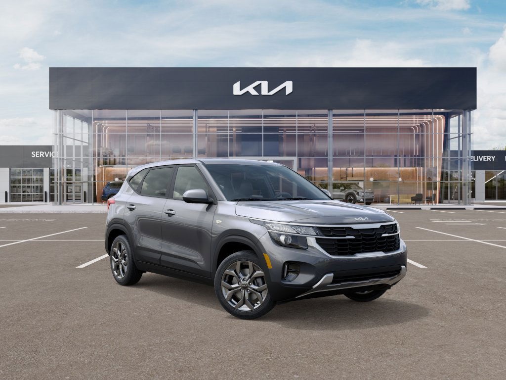 2026 Kia Seltos LX photo 8