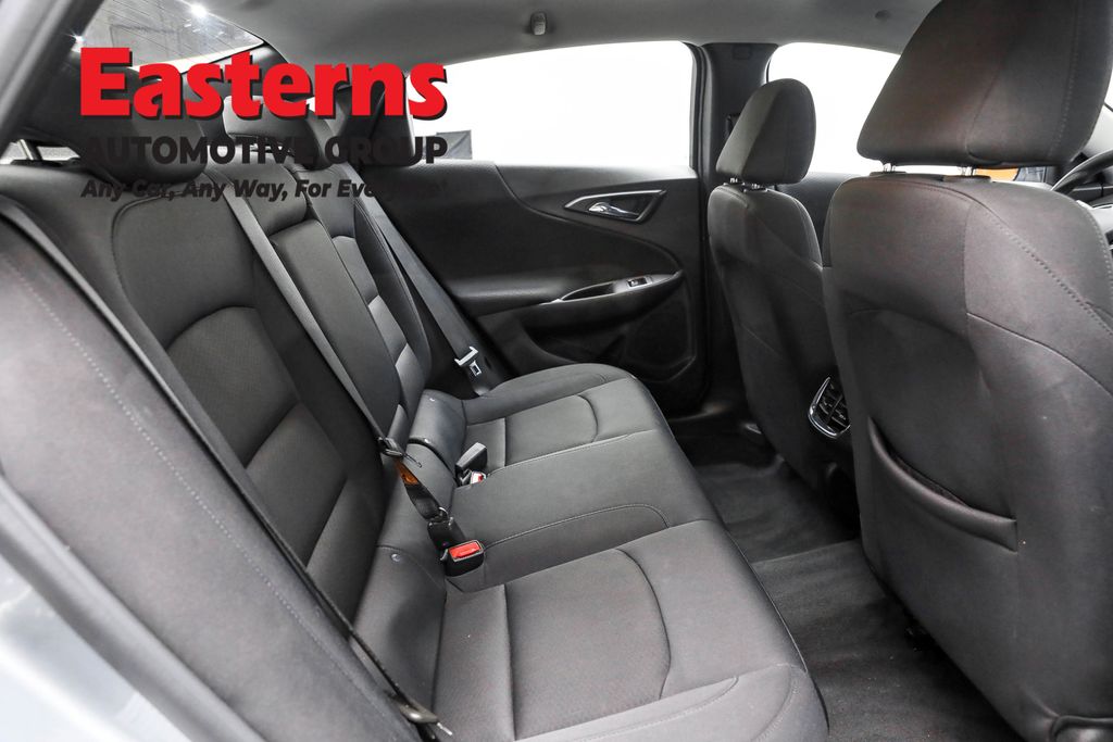 2023 Chevrolet Malibu 1LT photo 17