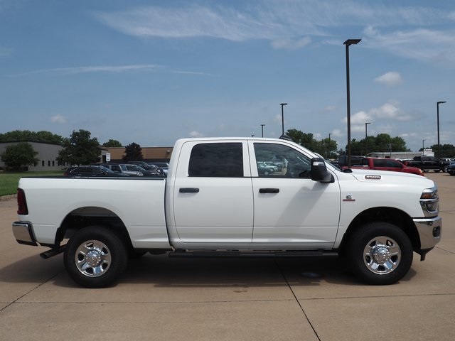 2025 Ram 2500 Tradesman photo 4