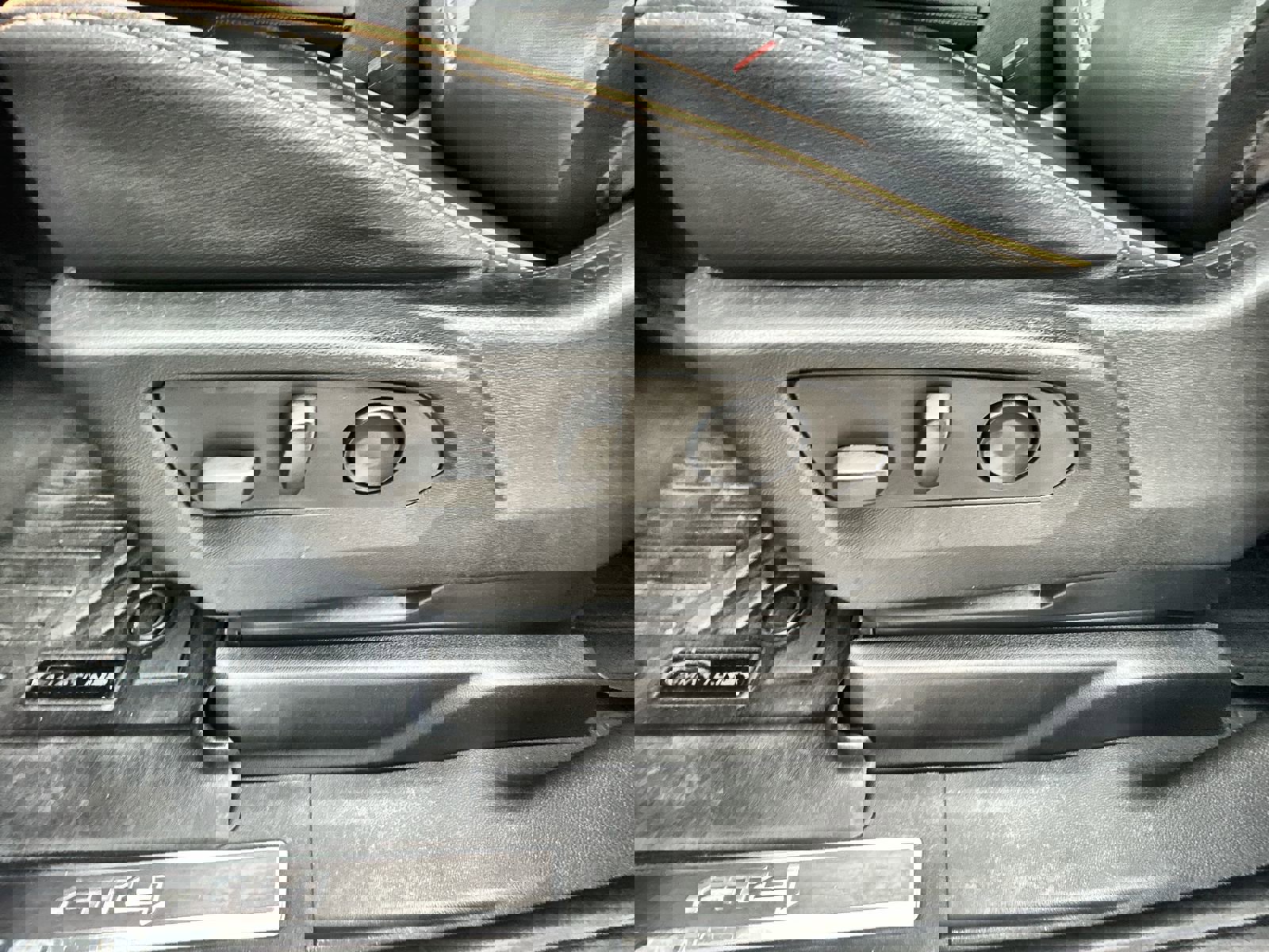 2023 Gmc Yukon AT4 photo 14