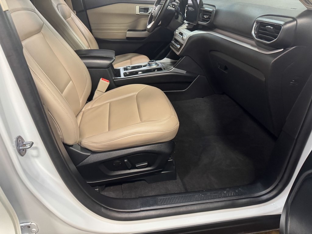 2023 Ford Explorer XLT photo 56