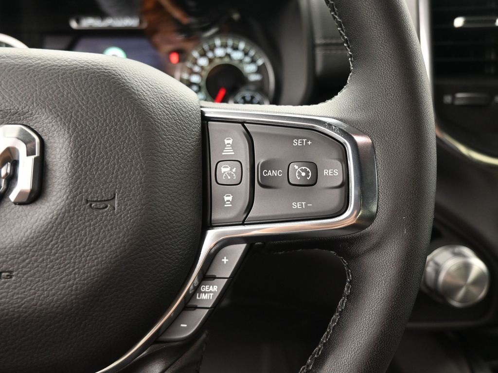 2025 Ram 1500 Laramie photo 2
