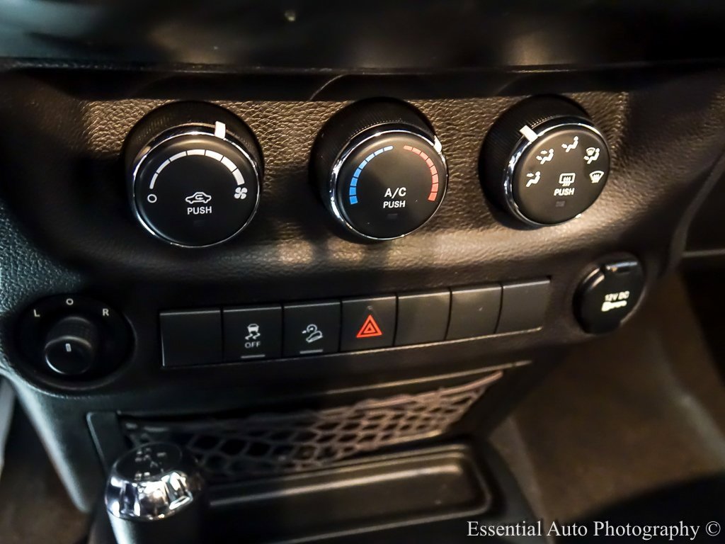 2017 JEEP WRANGLER - Image 20