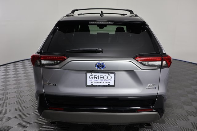 2023 Toyota RAV4 Hybrid XSE photo 5