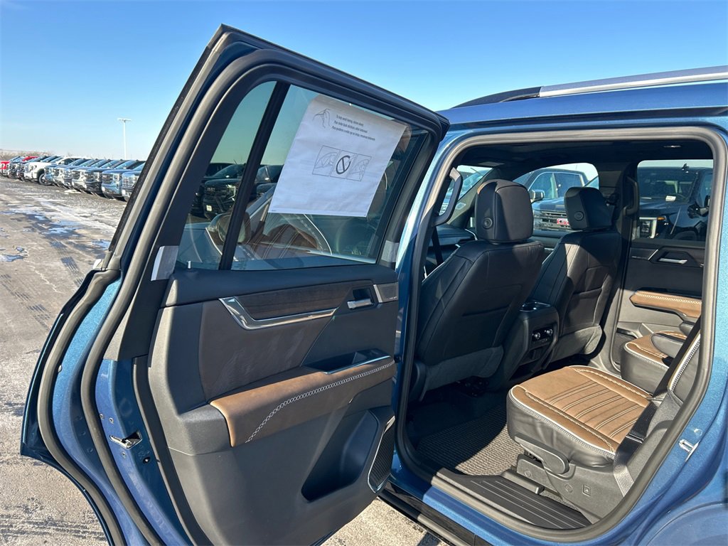 2026 GMC ACADIA - Image 30