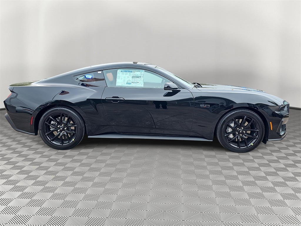 2025 Ford Mustang GT Premium photo 2