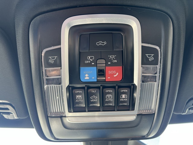 2026 Ram 1500 Laramie photo 18