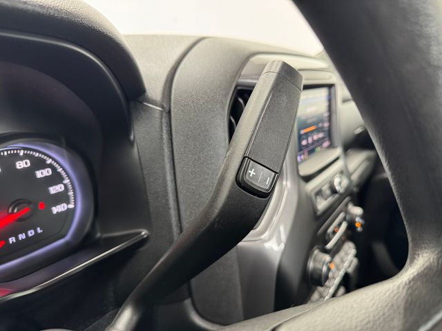 2020 Chevrolet Silverado 1500 Custom photo 18