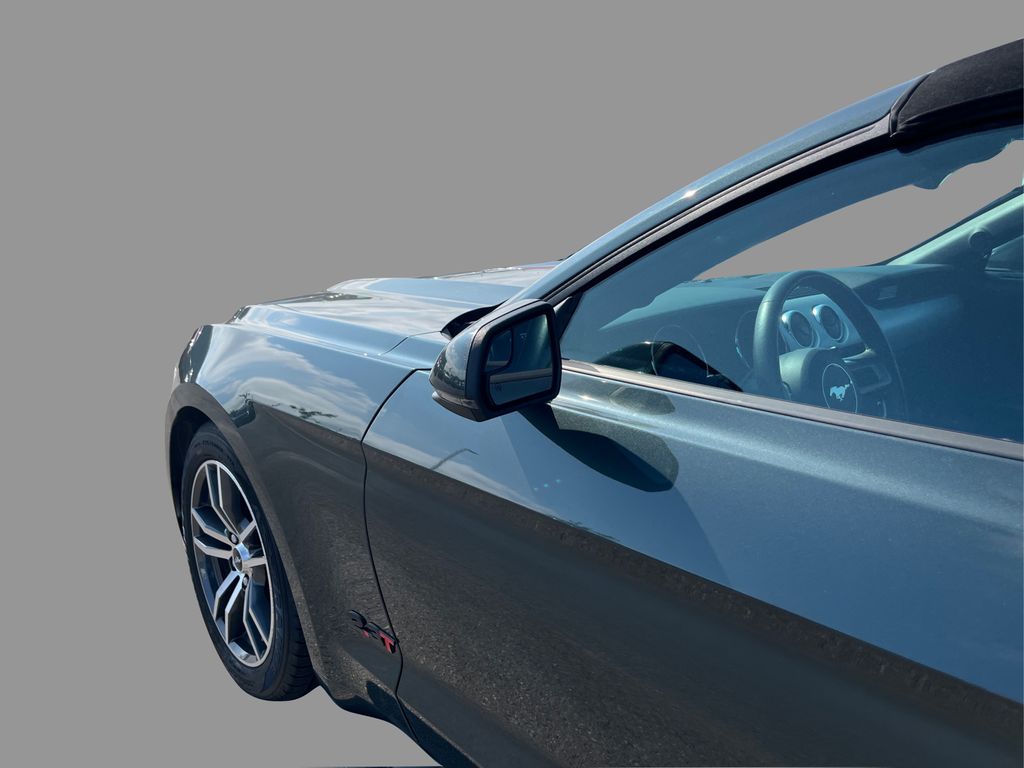 2016 Ford Mustang EcoBoost Premium photo 27