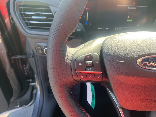 2025 Ford Escape Hybrid ST-Line Select photo 14