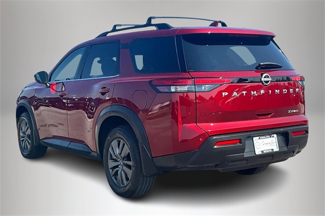 2024 Nissan Pathfinder SV photo 4
