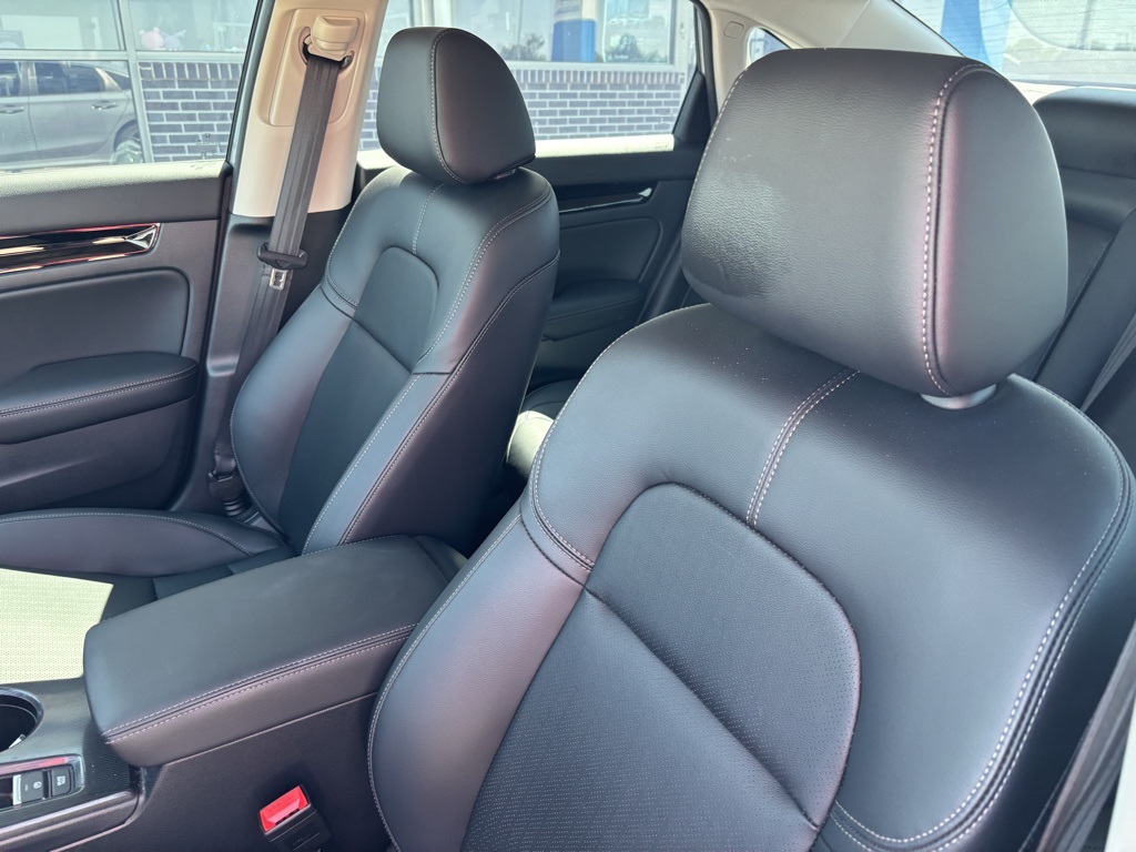 2024 Honda Civic Touring photo 12