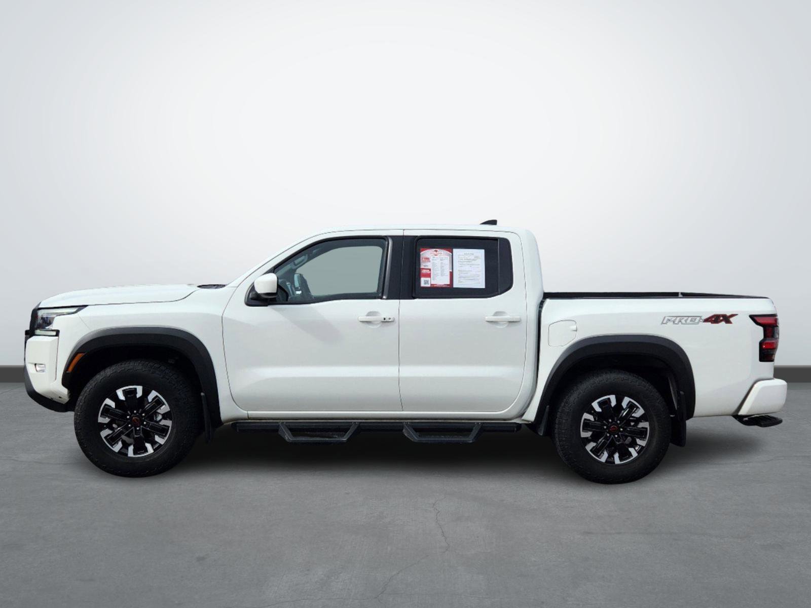 2023 Nissan Frontier Crew Cab PRO-4X photo 2