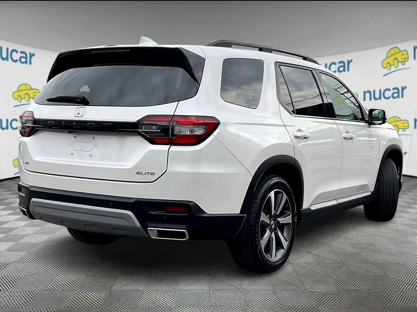 2023 Honda Pilot Elite photo 4