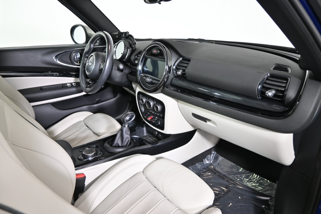 2019 Mini Cooper Base S ALL4 photo 14