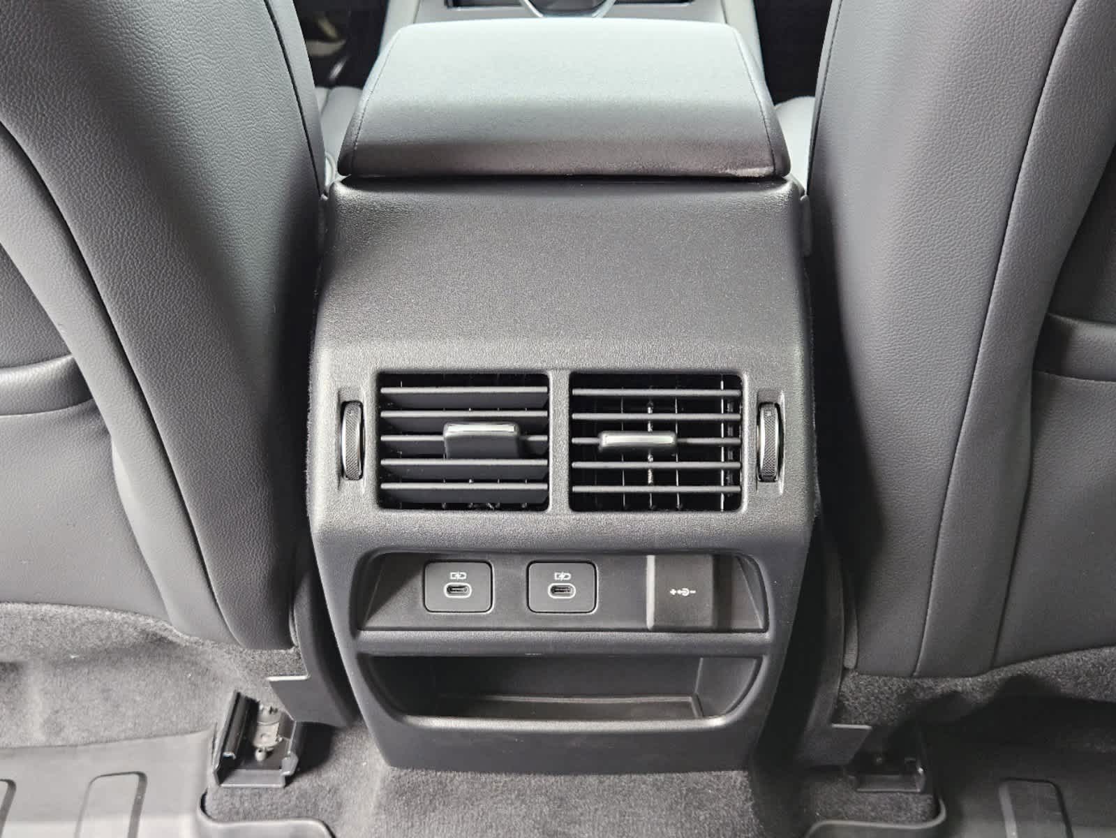 2025 Land Rover Discovery Sport S photo 22