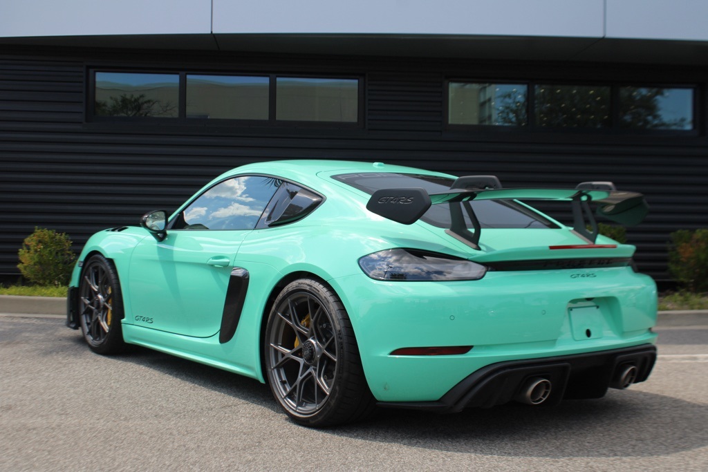 2024 Porsche Cayman GT4 RS photo 3