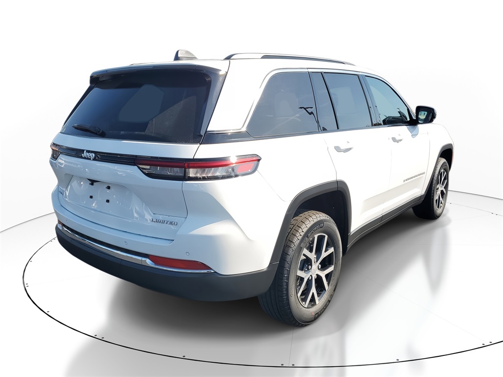 2025 Jeep Grand Cherokee Limited photo 4